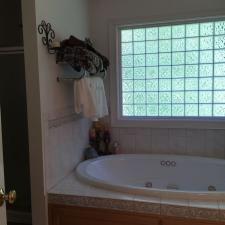 middletown master bathroom - before 2