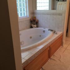 middletown master bathroom - before 4